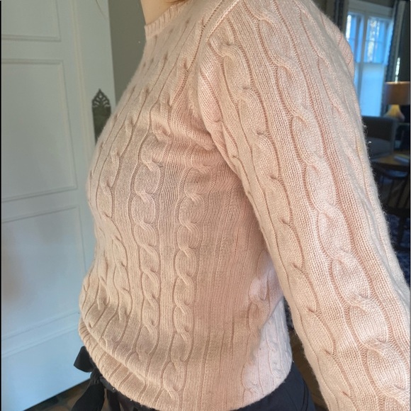 Light pink cashmere sweater - Picture 2 of 4